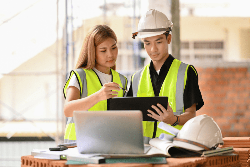 Using document control software in construction business, enhances communication & saves money